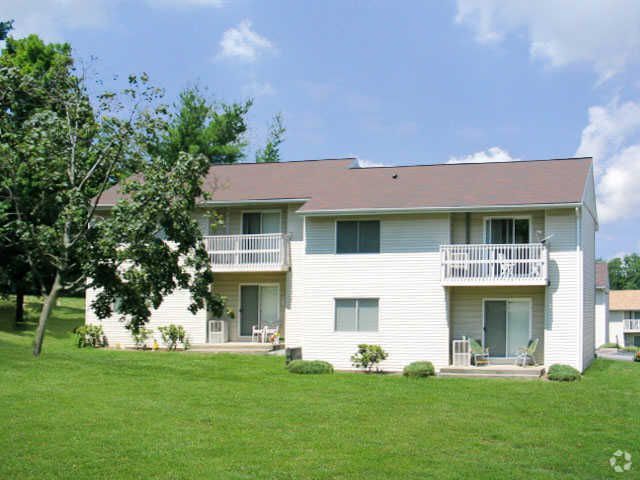 Cedar Village Apartments — Community grounds
