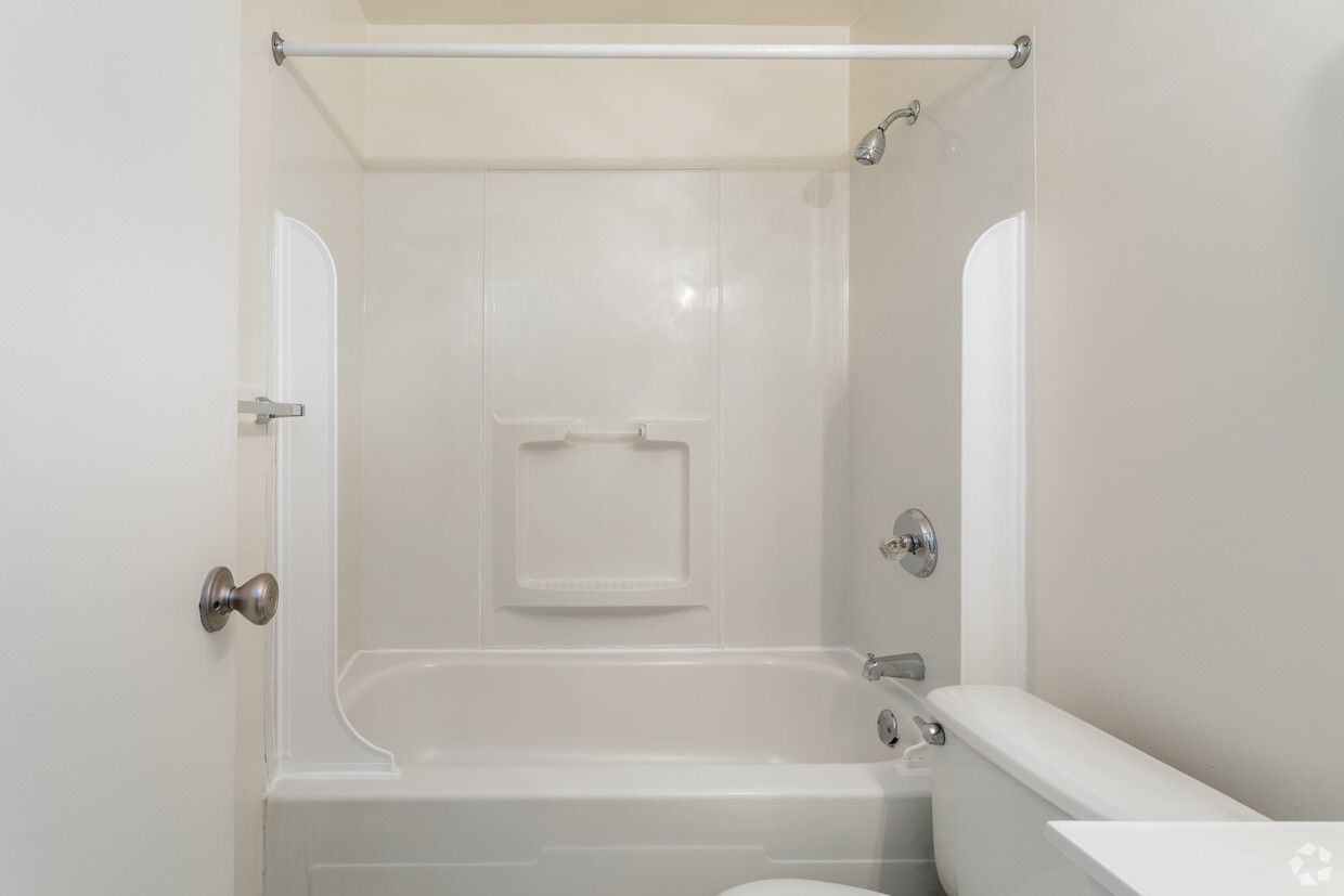 Cedar Village Apartments — Bathroom