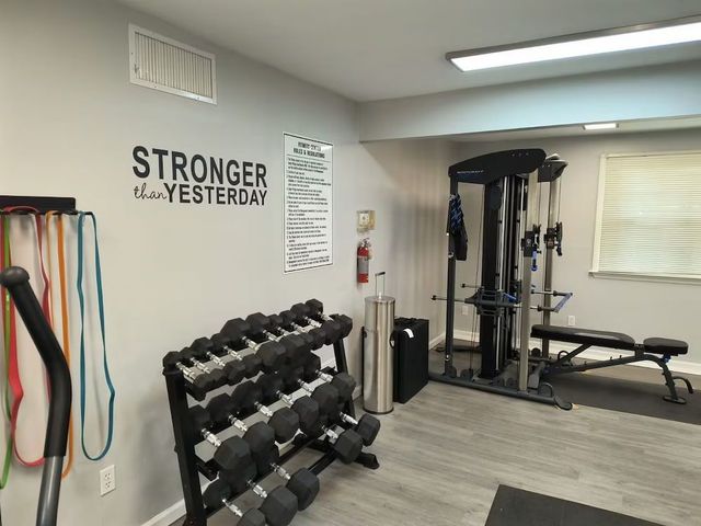 Cedar Village Apartments interior, photo 5